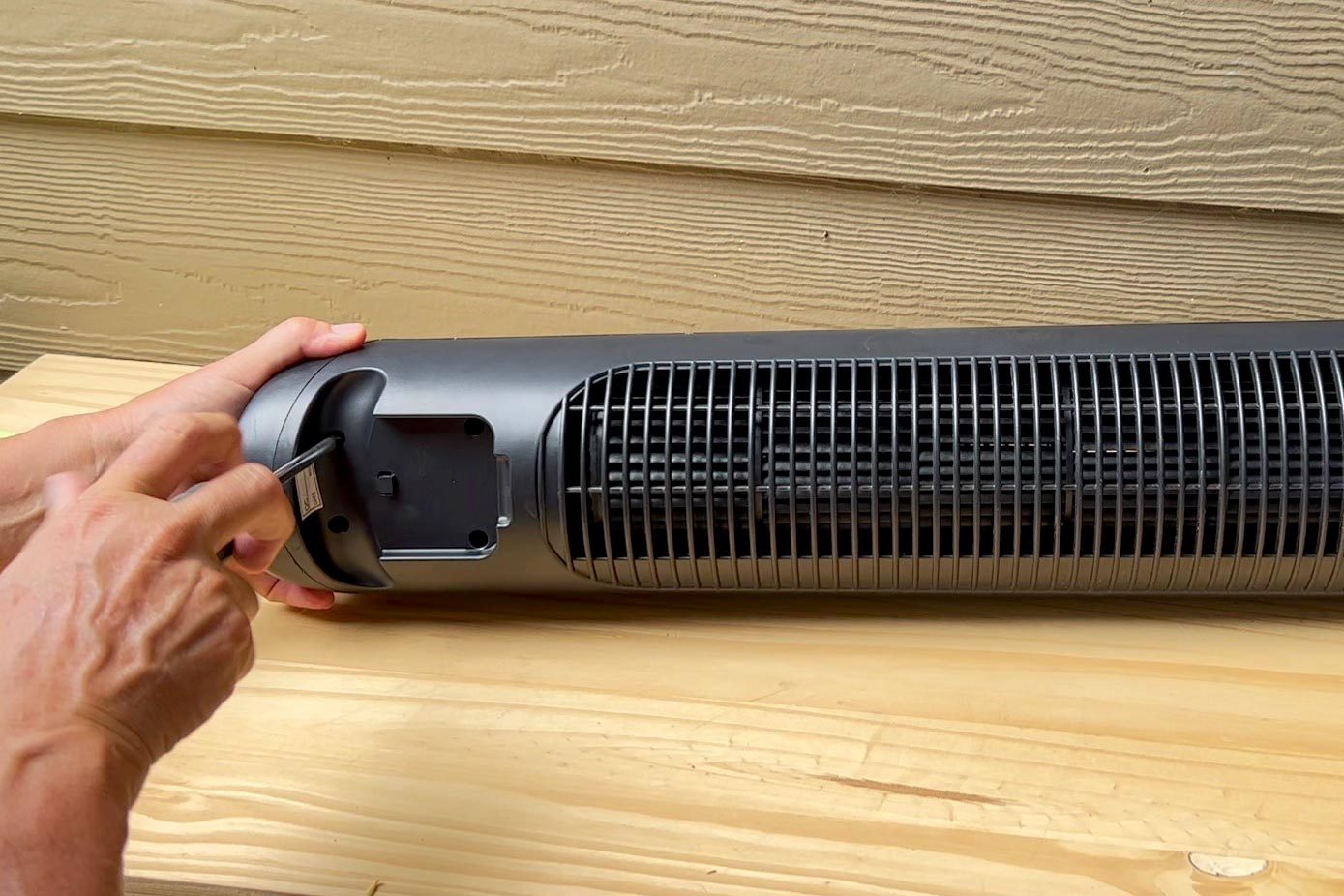 Unscrewing the fan